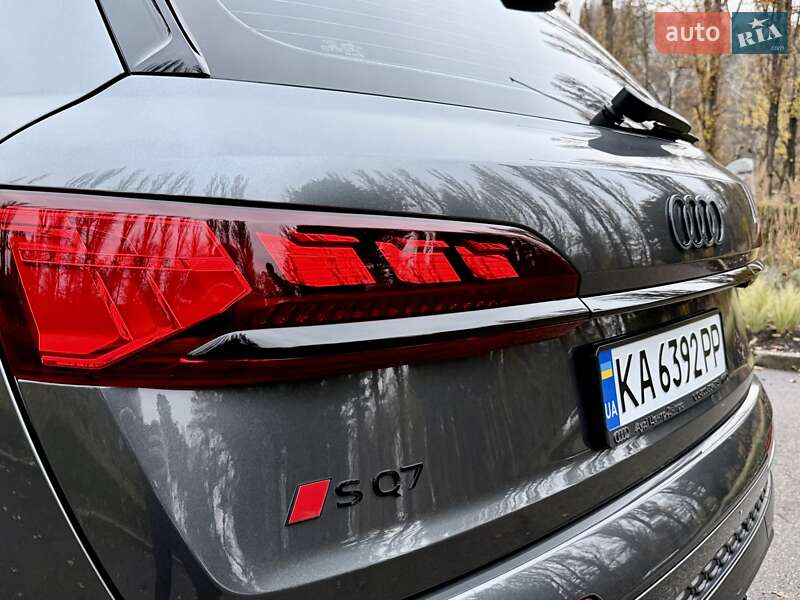 Позашляховик / Кросовер Audi SQ7 2024 в Києві