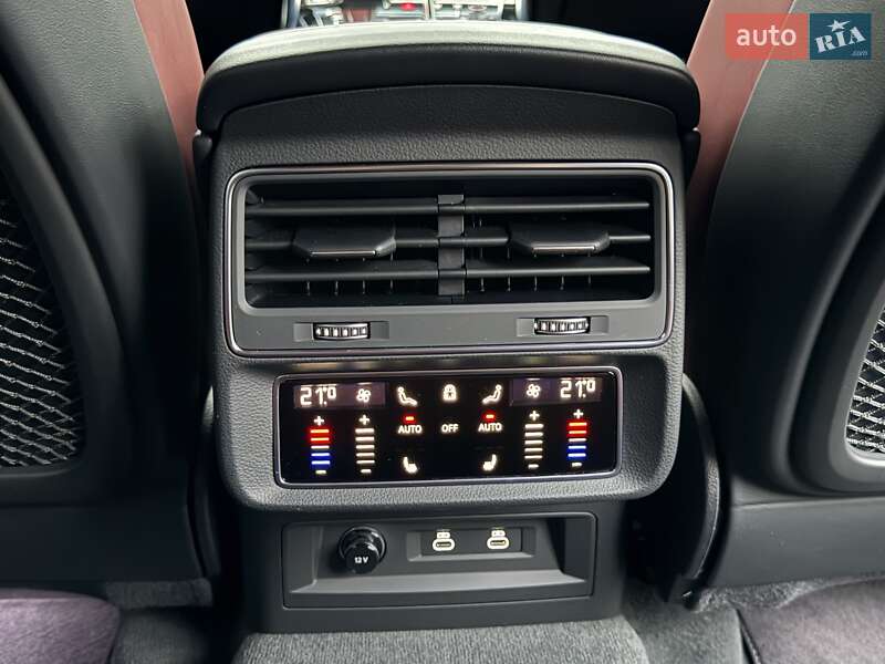 Позашляховик / Кросовер Audi SQ7 2024 в Києві