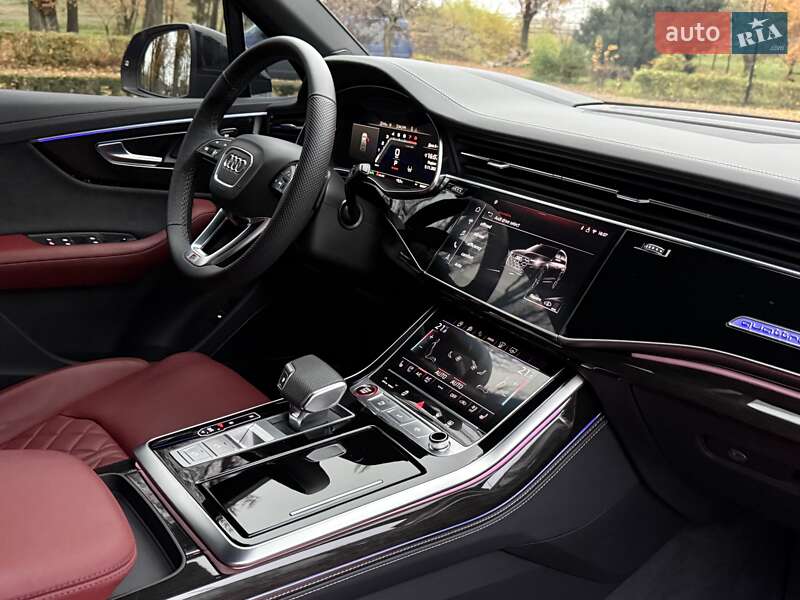 Позашляховик / Кросовер Audi SQ7 2024 в Києві