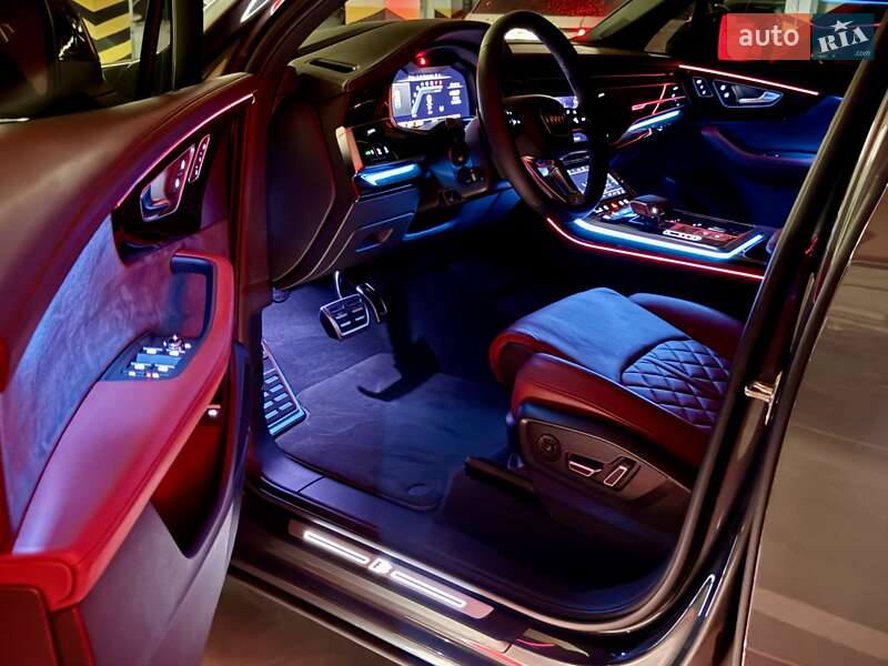 Позашляховик / Кросовер Audi SQ7 2024 в Києві