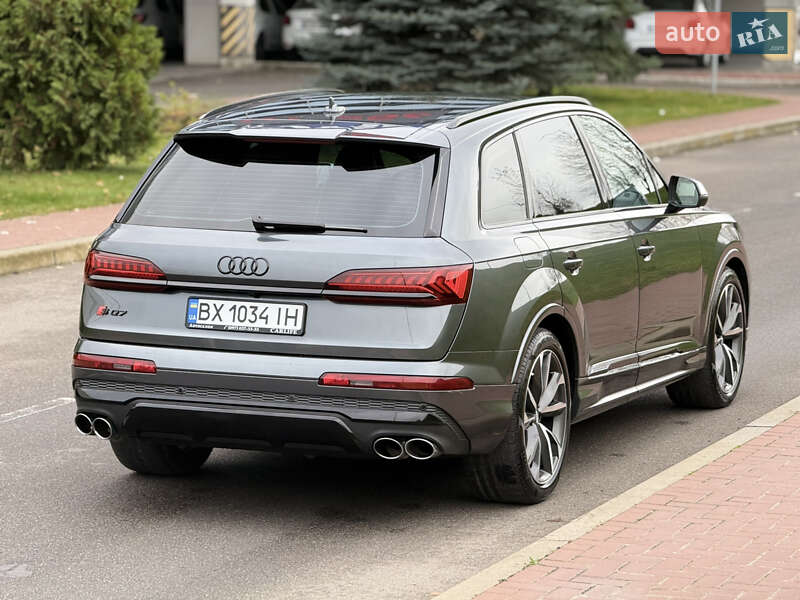 Позашляховик / Кросовер Audi SQ7 2021 в Києві