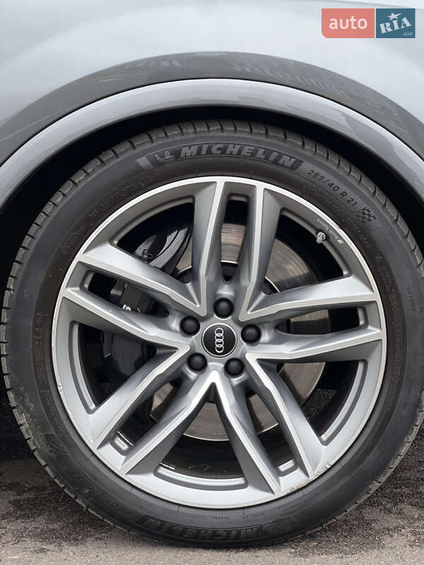 Внедорожник / Кроссовер Audi SQ7 2018 в Киеве фото 14 Внедорожник / Кроссовер Audi SQ7 2018 в Киеве
