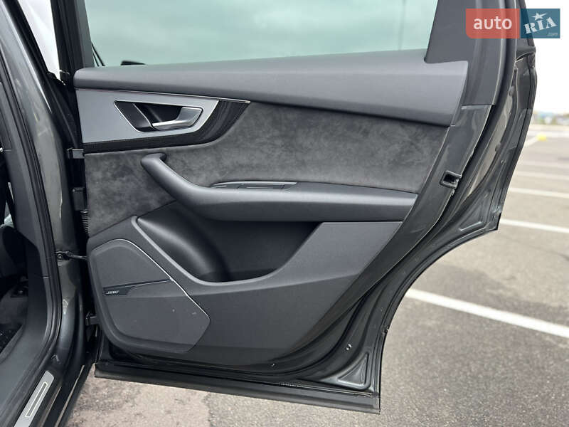 Внедорожник / Кроссовер Audi SQ7 2018 в Киеве фото 26 Внедорожник / Кроссовер Audi SQ7 2018 в Киеве