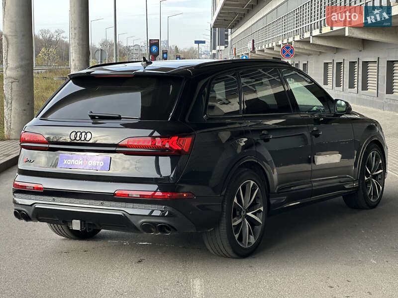 Позашляховик / Кросовер Audi SQ7 2020 в Києві
