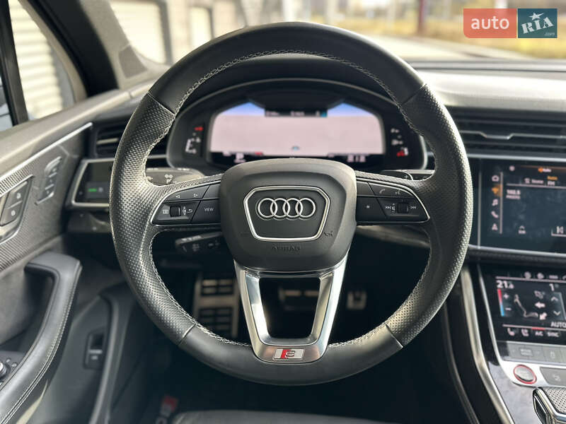 Позашляховик / Кросовер Audi SQ7 2020 в Києві