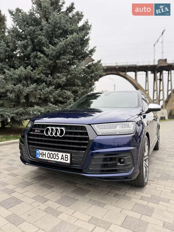 Позашляховик / Кросовер Audi SQ7 2018 в Дніпрі фото 17 Позашляховик / Кросовер Audi SQ7 2018 в Дніпрі