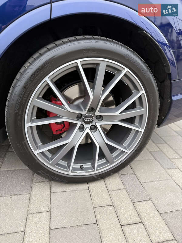Позашляховик / Кросовер Audi SQ7 2018 в Дніпрі фото 22 Позашляховик / Кросовер Audi SQ7 2018 в Дніпрі