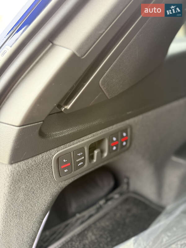 Позашляховик / Кросовер Audi SQ7 2018 в Дніпрі фото 30 Позашляховик / Кросовер Audi SQ7 2018 в Дніпрі