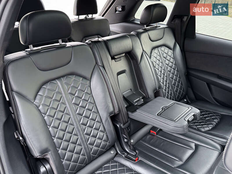 Внедорожник / Кроссовер Audi SQ7 2018 в Черновцах