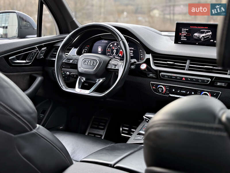 Внедорожник / Кроссовер Audi SQ7 2018 в Черновцах