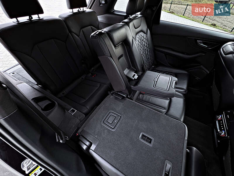 Внедорожник / Кроссовер Audi SQ7 2018 в Черновцах
