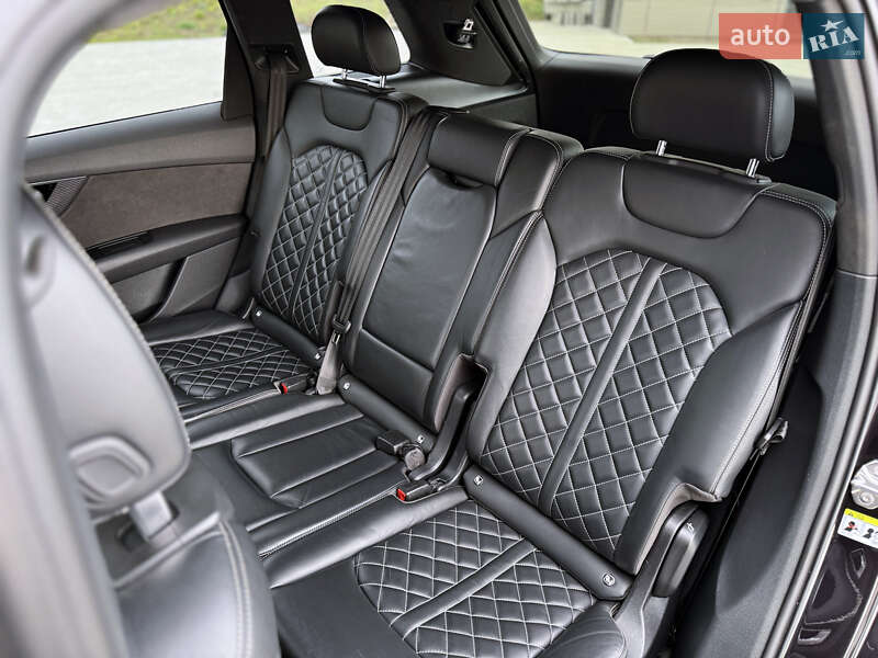 Внедорожник / Кроссовер Audi SQ7 2018 в Черновцах