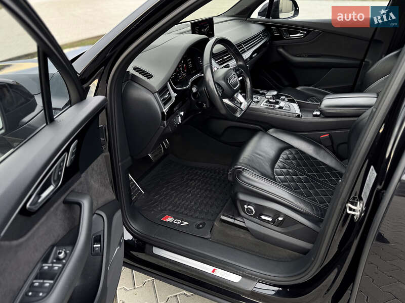 Внедорожник / Кроссовер Audi SQ7 2018 в Черновцах