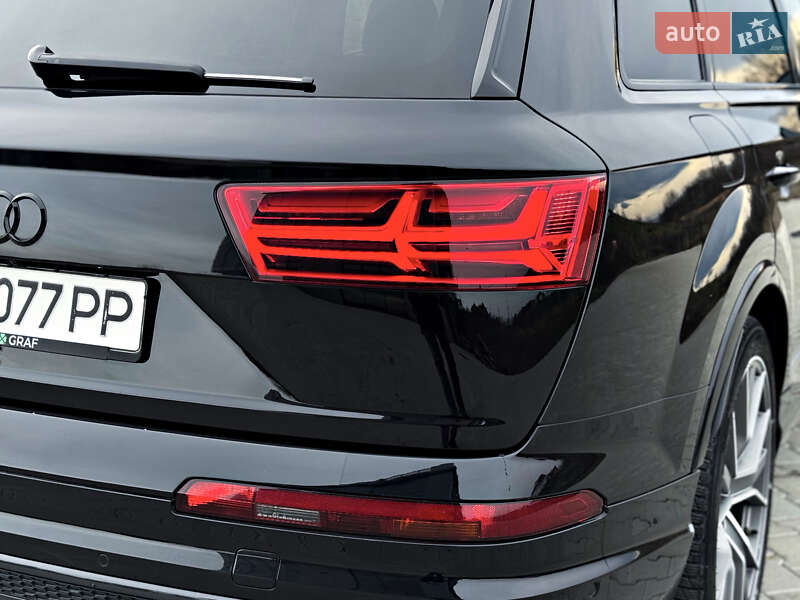 Внедорожник / Кроссовер Audi SQ7 2018 в Черновцах