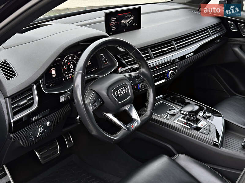 Внедорожник / Кроссовер Audi SQ7 2018 в Черновцах