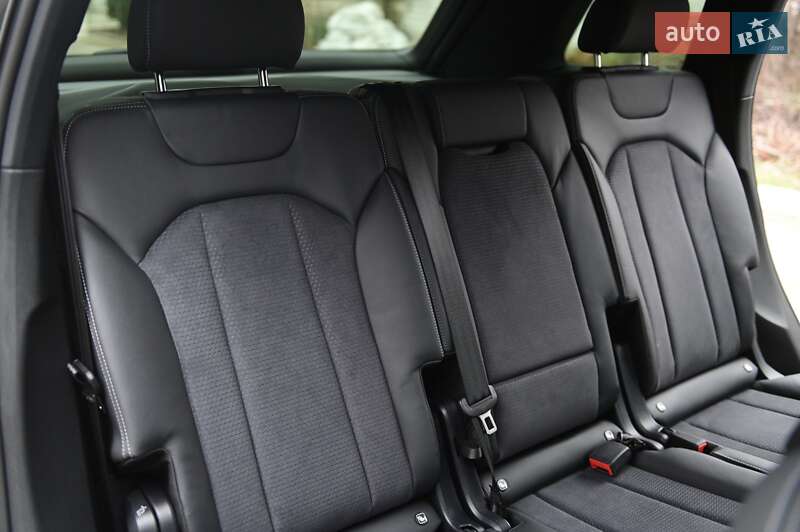 Внедорожник / Кроссовер Audi SQ7 2024 в Одессе