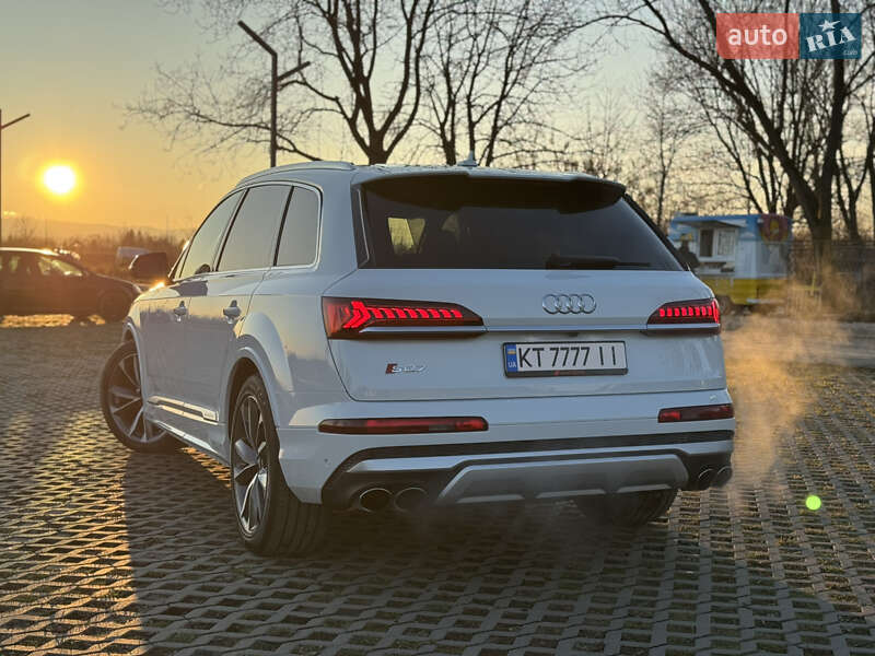 Внедорожник / Кроссовер Audi SQ7 2021 в Ивано-Франковске