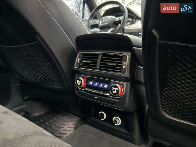 Внедорожник / Кроссовер Audi SQ7 2017 в Киеве фото 40 Внедорожник / Кроссовер Audi SQ7 2017 в Киеве