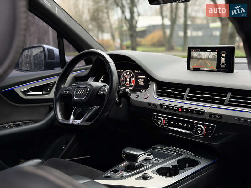 Внедорожник / Кроссовер Audi SQ7 2017 в Киеве фото 41 Внедорожник / Кроссовер Audi SQ7 2017 в Киеве