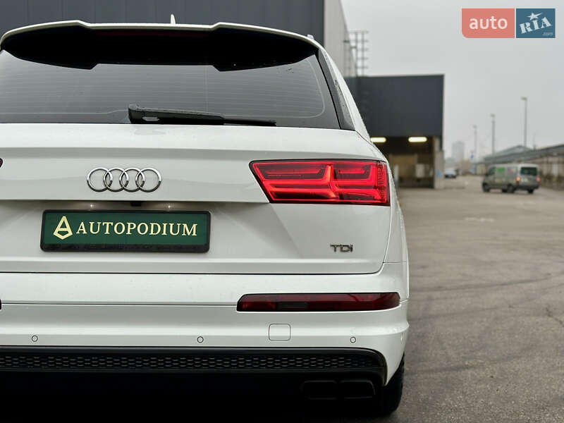 Внедорожник / Кроссовер Audi SQ7 2017 в Киеве фото 10 Внедорожник / Кроссовер Audi SQ7 2017 в Киеве