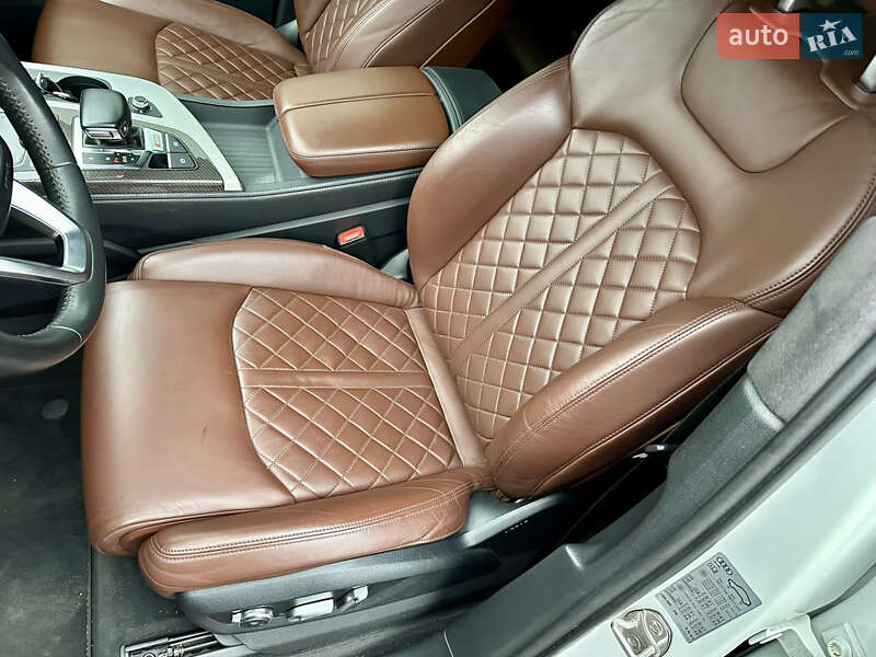 Внедорожник / Кроссовер Audi SQ7 2017 в Киеве фото 28 Внедорожник / Кроссовер Audi SQ7 2017 в Киеве