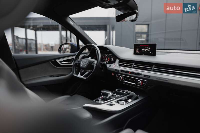 Внедорожник / Кроссовер Audi SQ7 2019 в Кривом Роге