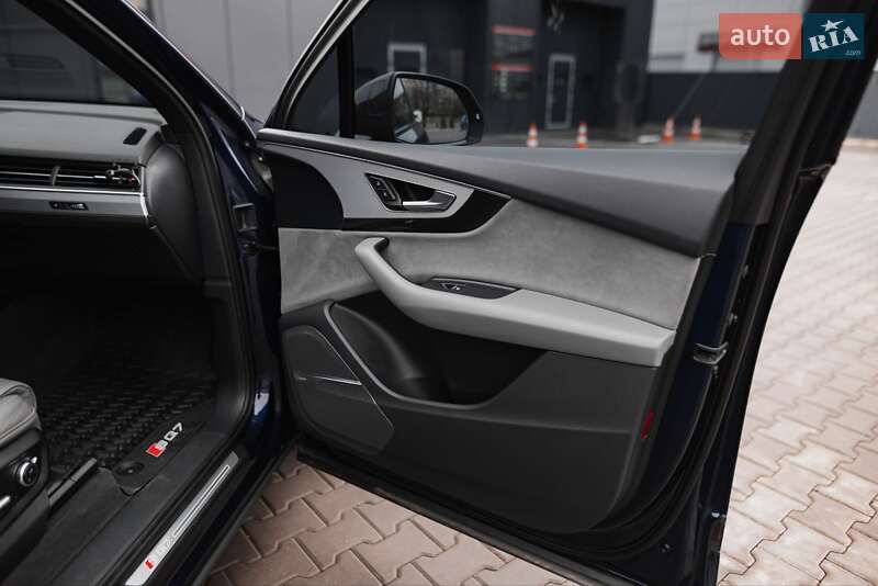 Внедорожник / Кроссовер Audi SQ7 2019 в Кривом Роге