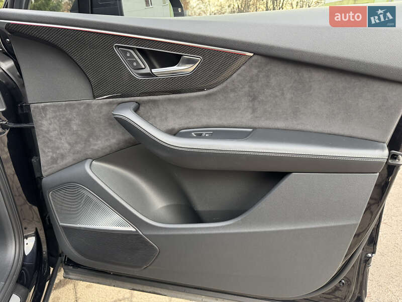 Внедорожник / Кроссовер Audi SQ7 2019 в Ровно