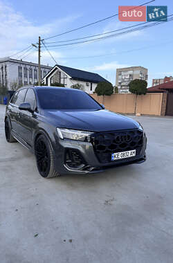 Позашляховик / Кросовер Audi SQ7 2024 в Павлограді