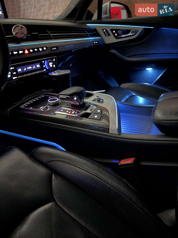 Позашляховик / Кросовер Audi SQ7 2018 в Хмельницькому фото 29 Позашляховик / Кросовер Audi SQ7 2018 в Хмельницькому