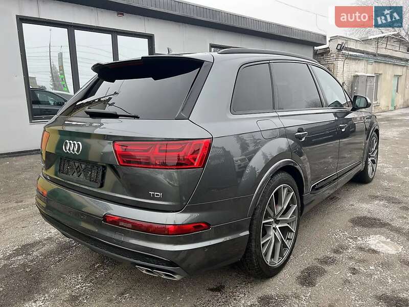Позашляховик / Кросовер Audi SQ7 2017 в Вінниці