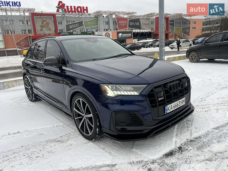 Внедорожник / Кроссовер Audi SQ7 2020 в Киеве