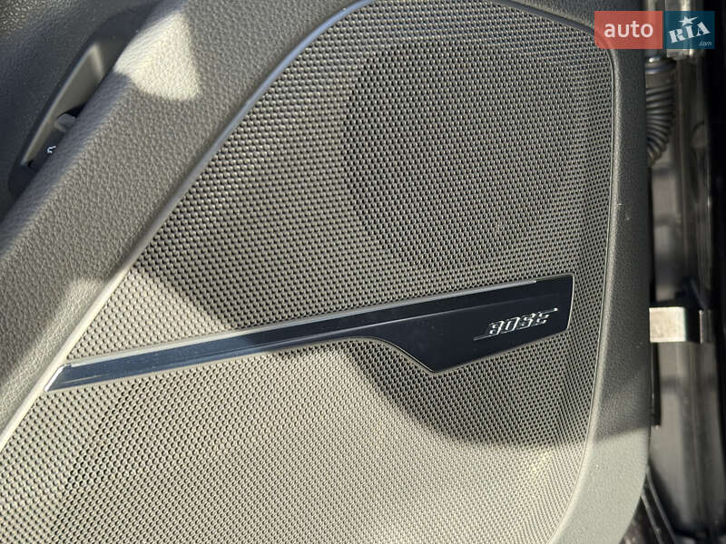 Внедорожник / Кроссовер Audi SQ7 2020 в Киеве