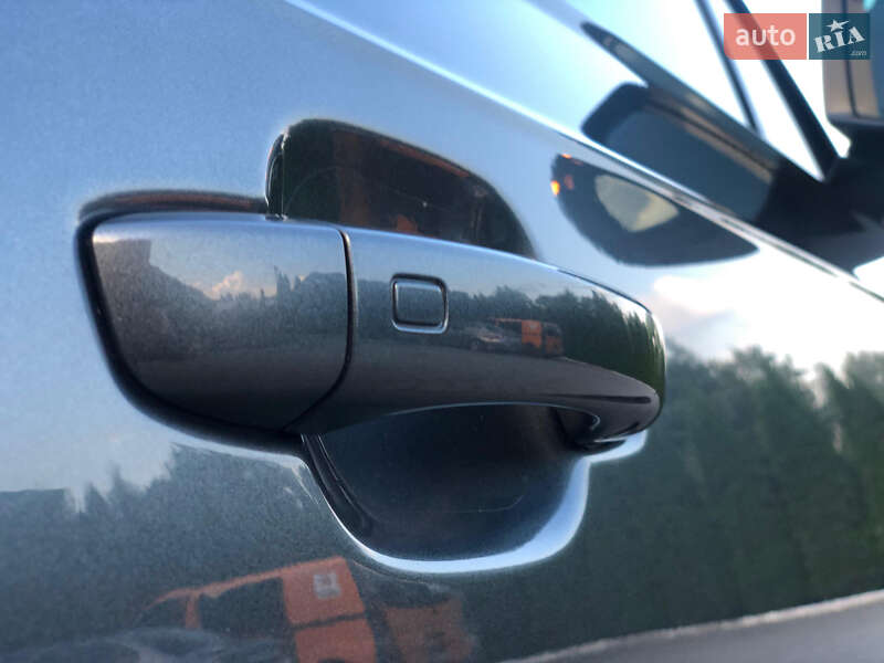 Внедорожник / Кроссовер Audi SQ7 2017 в Трускавце