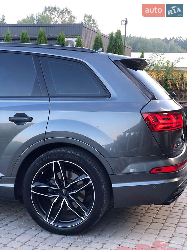 Внедорожник / Кроссовер Audi SQ7 2017 в Трускавце