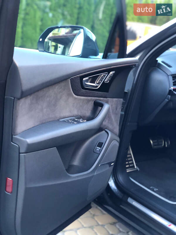 Внедорожник / Кроссовер Audi SQ7 2017 в Трускавце