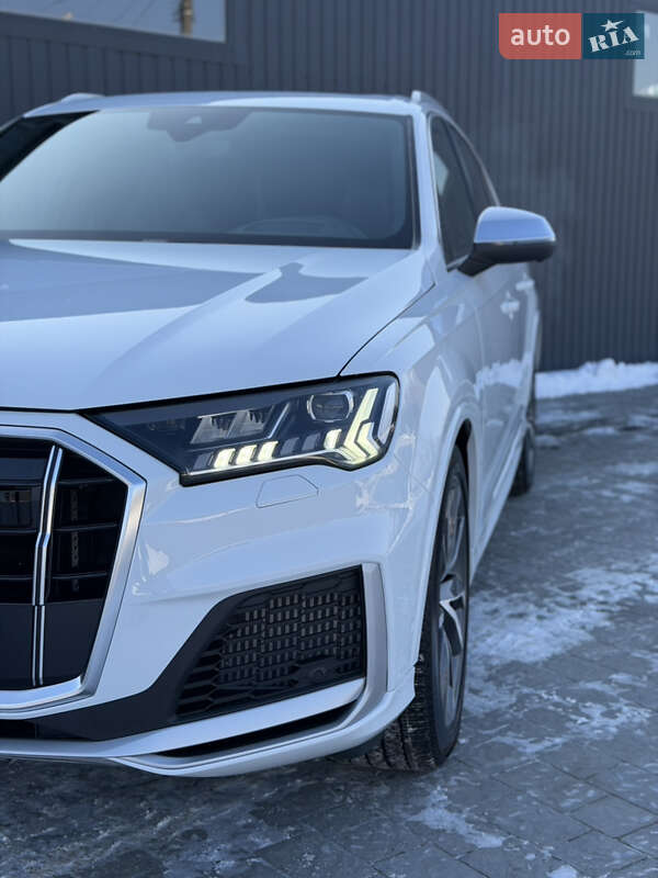 Позашляховик / Кросовер Audi SQ7 2021 в Коломиї