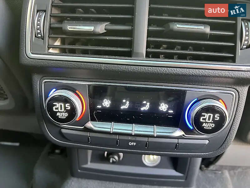 Позашляховик / Кросовер Audi SQ7 2017 в Києві