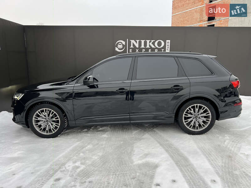Внедорожник / Кроссовер Audi SQ7 2023 в Львове