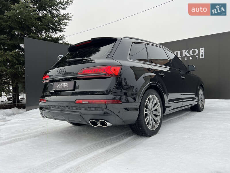 Внедорожник / Кроссовер Audi SQ7 2023 в Львове