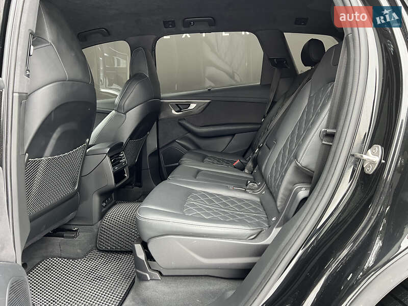 Внедорожник / Кроссовер Audi SQ7 2023 в Львове