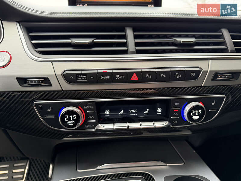 Внедорожник / Кроссовер Audi SQ7 2018 в Киеве фото 41 Внедорожник / Кроссовер Audi SQ7 2018 в Киеве