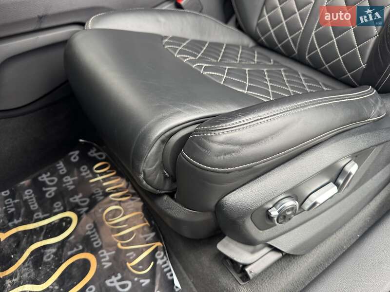 Внедорожник / Кроссовер Audi SQ7 2017 в Тернополе