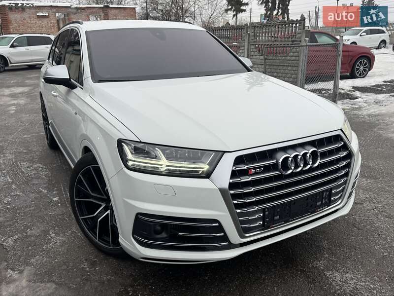 Внедорожник / Кроссовер Audi SQ7 2017 в Тернополе