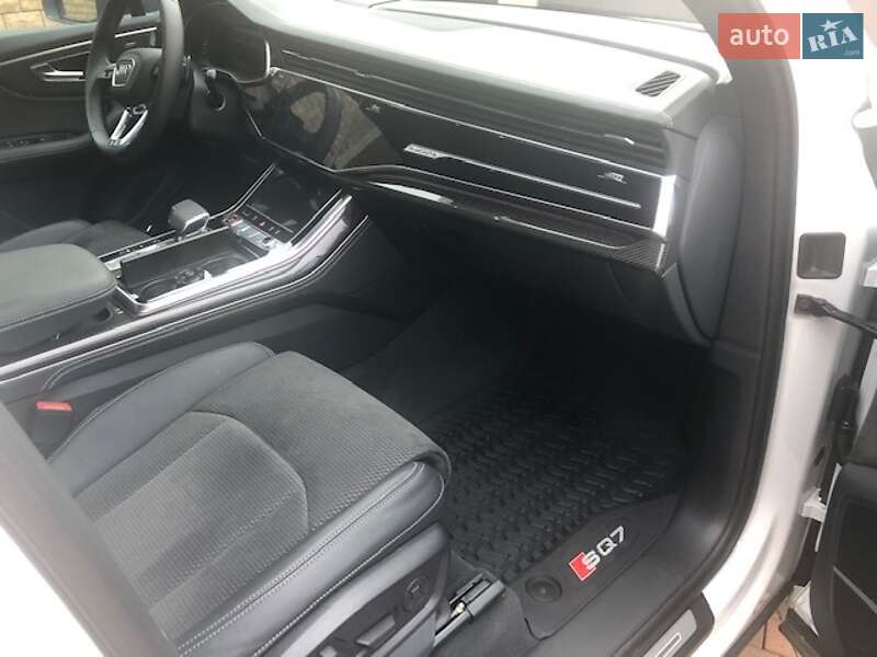 Внедорожник / Кроссовер Audi SQ7 2021 в Киеве