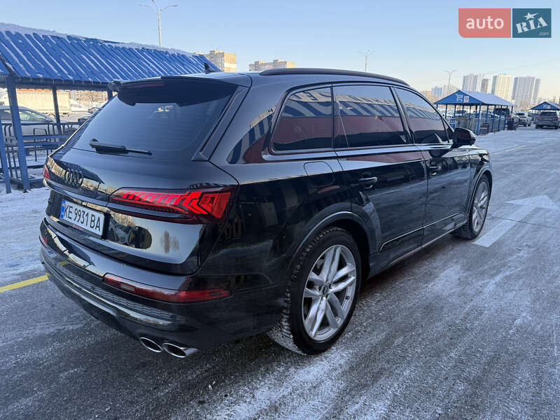 Позашляховик / Кросовер Audi SQ7 2019 в Києві