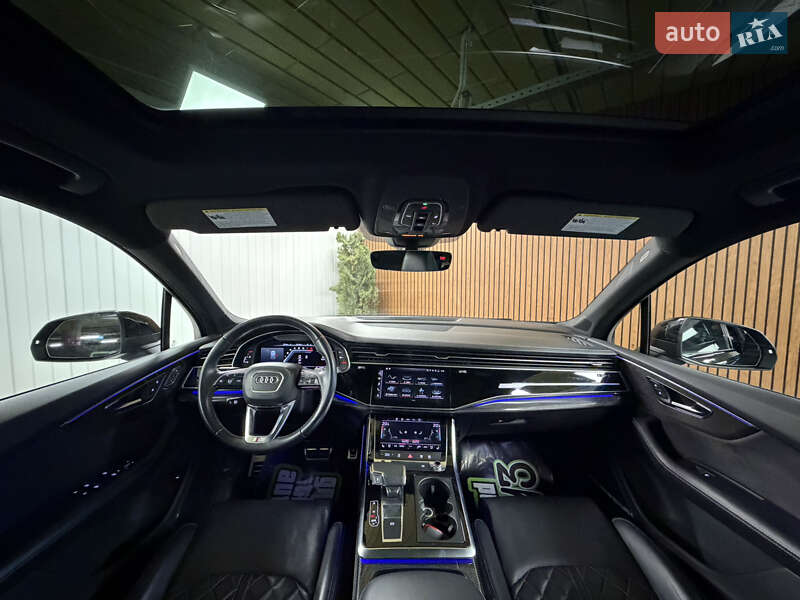 Внедорожник / Кроссовер Audi SQ7 2020 в Киеве