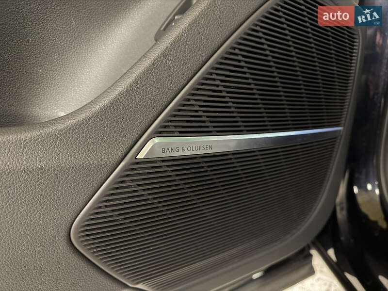 Внедорожник / Кроссовер Audi SQ7 2020 в Киеве