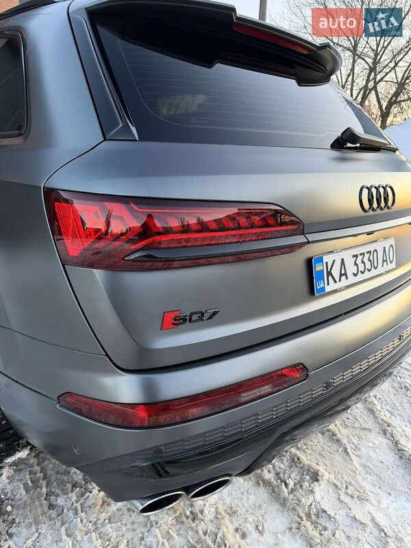 Позашляховик / Кросовер Audi SQ7 2021 в Києві