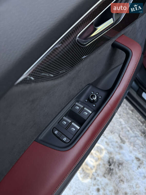 Позашляховик / Кросовер Audi SQ7 2021 в Києві